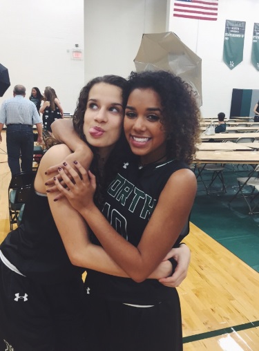 PHOTO CeeDee Lamb's Girlfriend In High School Basketball Uniform