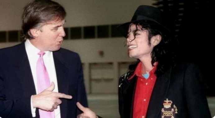 PHOTO Donald Trump Talking To Michael Jackson In The 80's