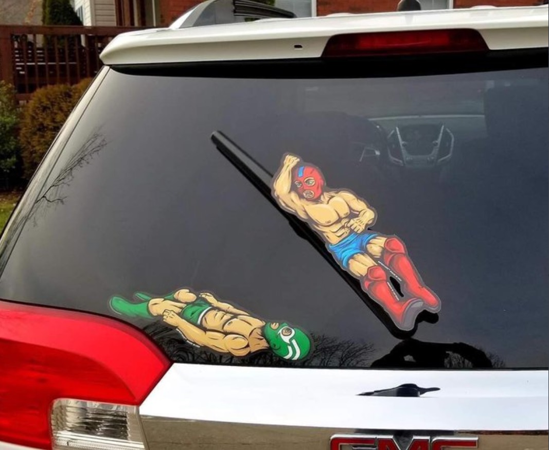 PHOTO Florida Man Has Action Figures As His Windshield Wipers