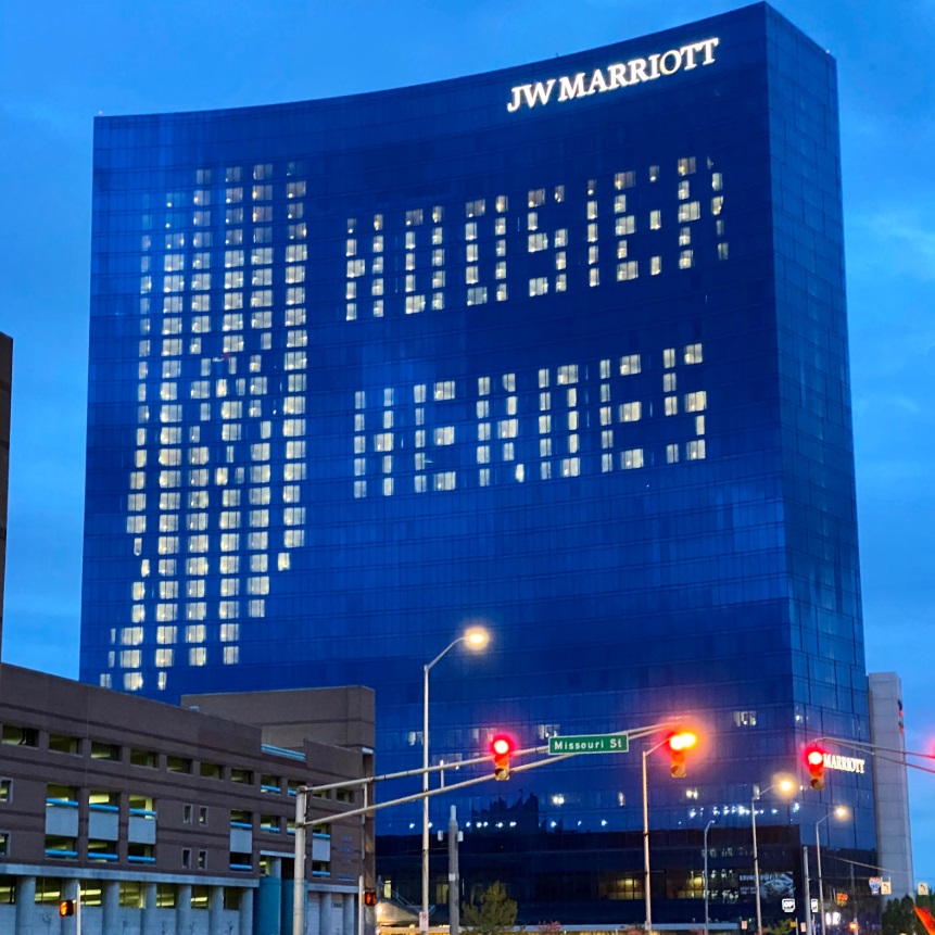 PHOTO JW Marriott In Indianapolis Lit Up To Say Hoosier Heroes