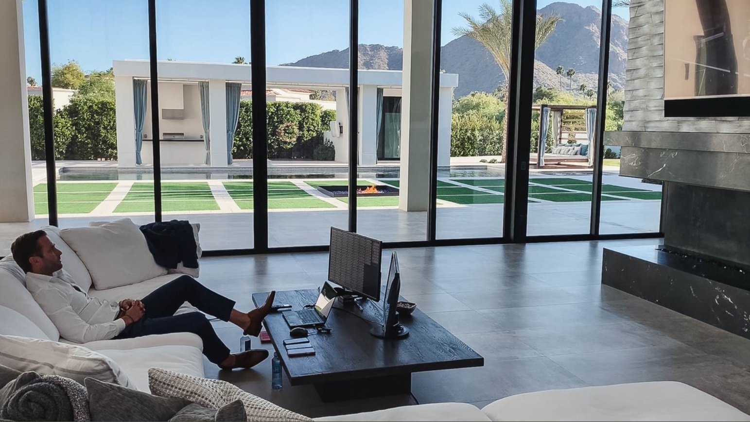 PHOTO Kliff Kingsbury's House In Phoenix Is Absurd Looks Like He Runs Company From His Home