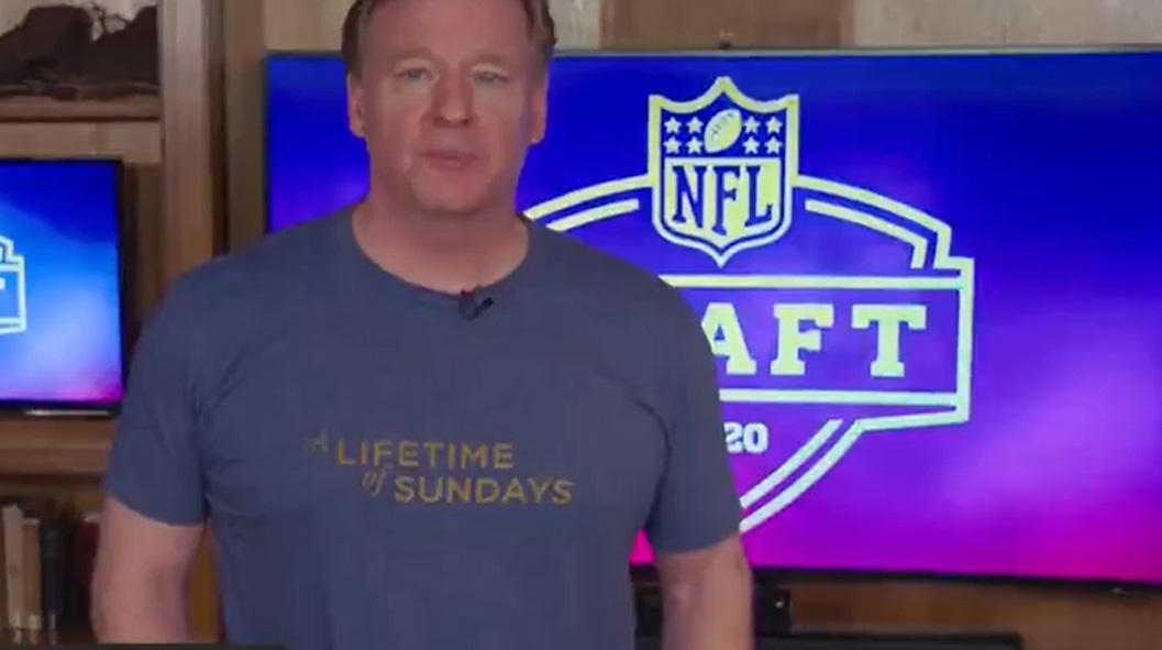 PHOTO Roger Goodell Wearing A Lifetime Of Sunday's T-Shirt