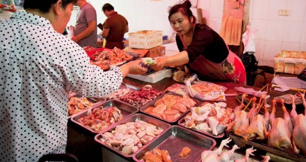 PHOTO Wuhan Re-Opens Wet Market Selling Bats Dogs And Cats Despite Being The Source Of The Corona Virus