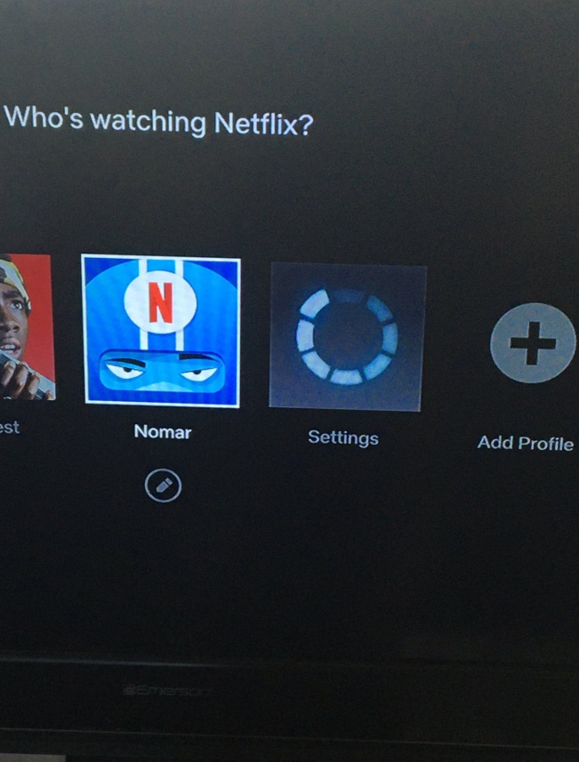 PHOTO Dudes Ex-Girlfriend Makes A User Profile That Looks Like Settings To Disguise Her Using The Netflix Account