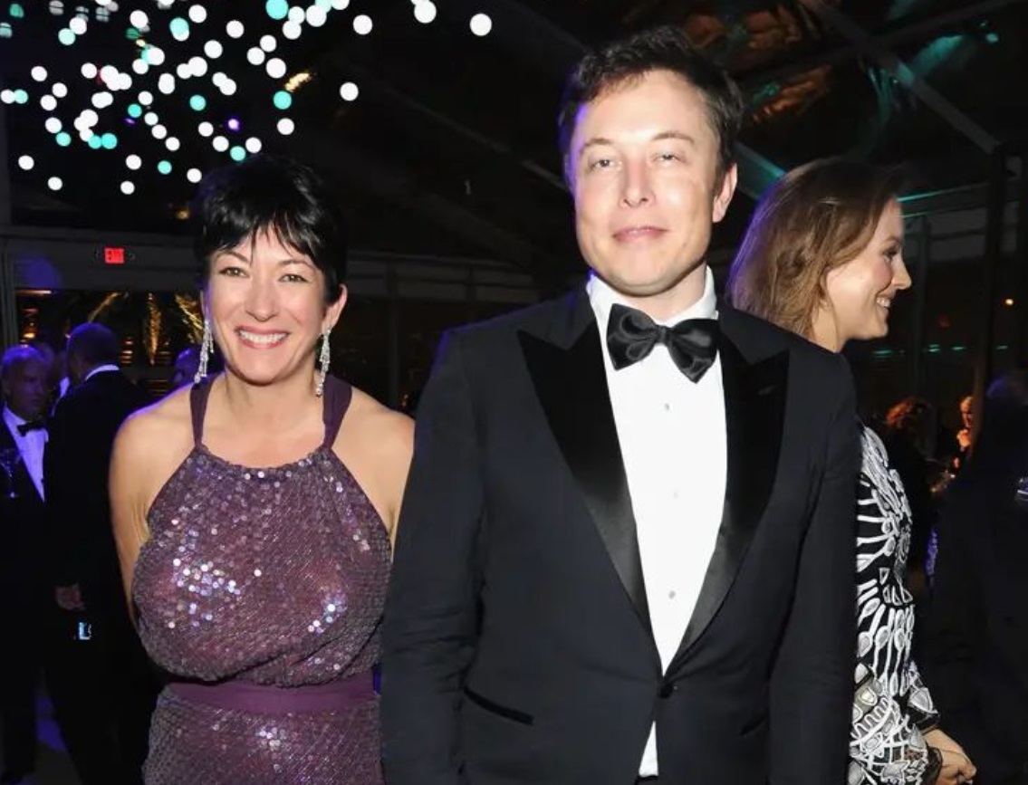 PHOTO Elon Called Diver Pedo But This Picture Exists