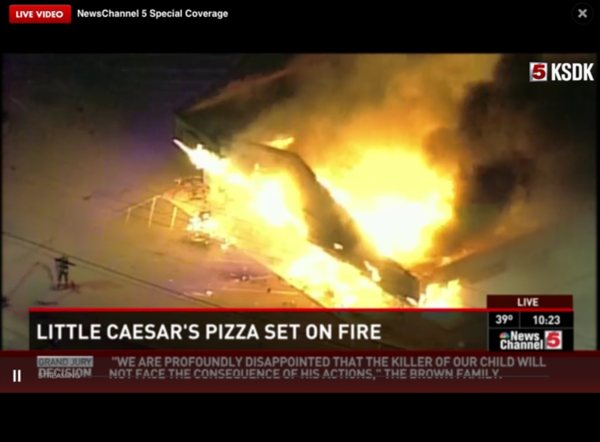 PHOTO Little Caesar's Burns To The Ground In Minneapolis