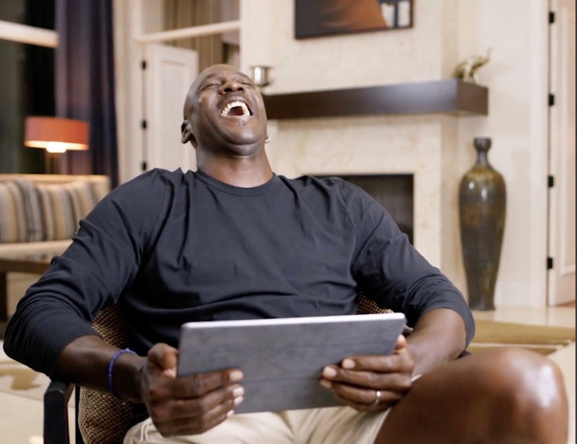 PHOTO Michael Jordan Dying Of Laughter On The Last Dance