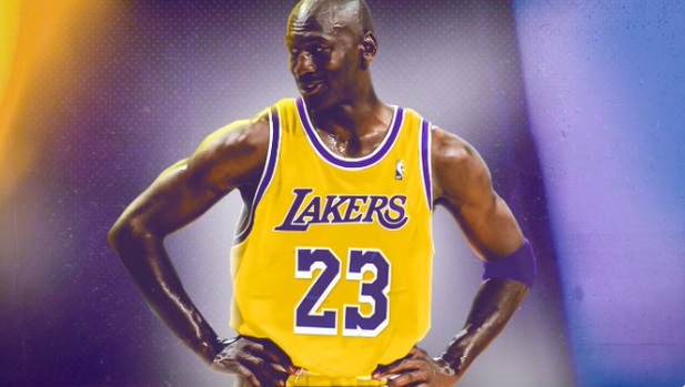 PHOTO Michael Jordan In A #23 Lakers Jersey