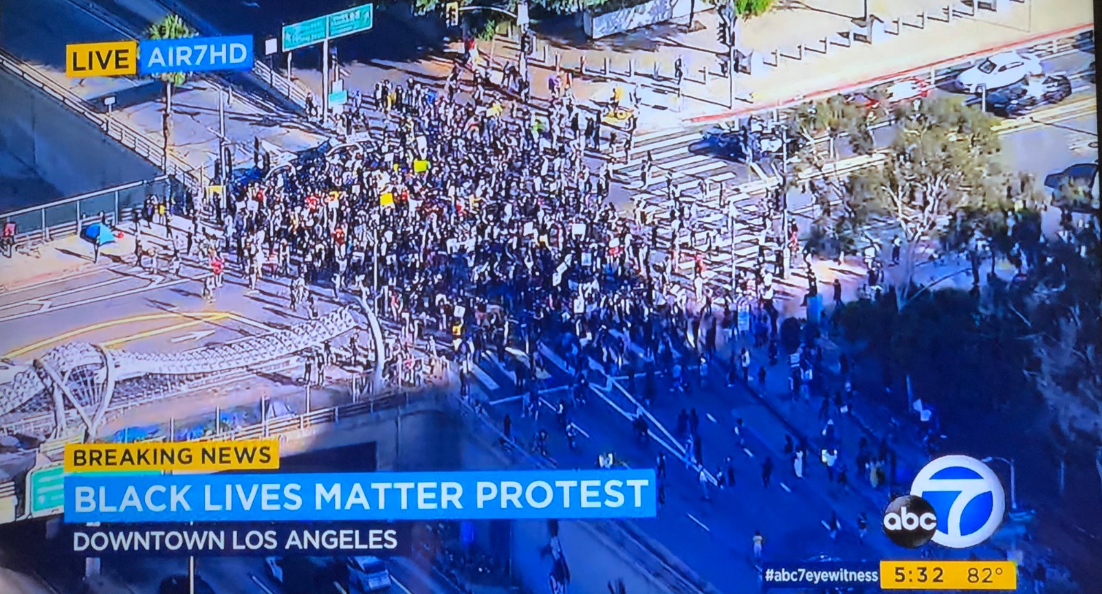 PHOTO Protesters Fill Entire Intersection In Downtown Los Angeles To Protest George Floyd Killing