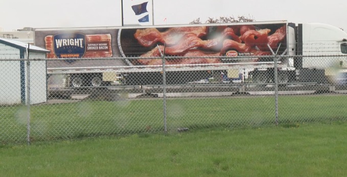 PHOTO Tyson Meat Plan In Indiana Where 900 Workers Half The Workers Are Infected