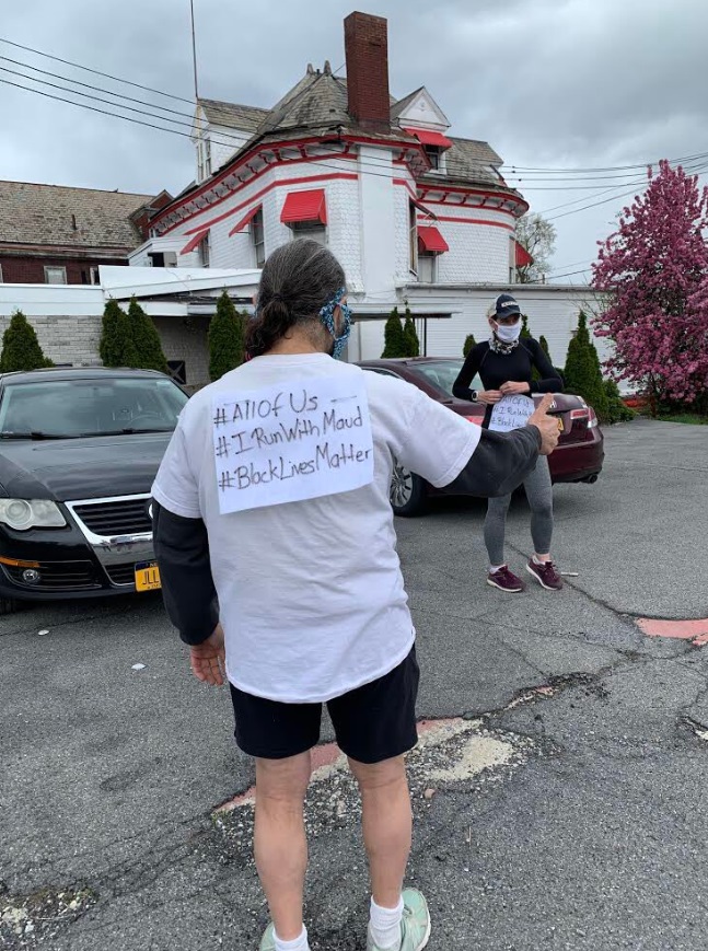 PHOTO White Man Doing Dedication Run For Ahmaud Arbery Wearing Black Lives Matter Sign