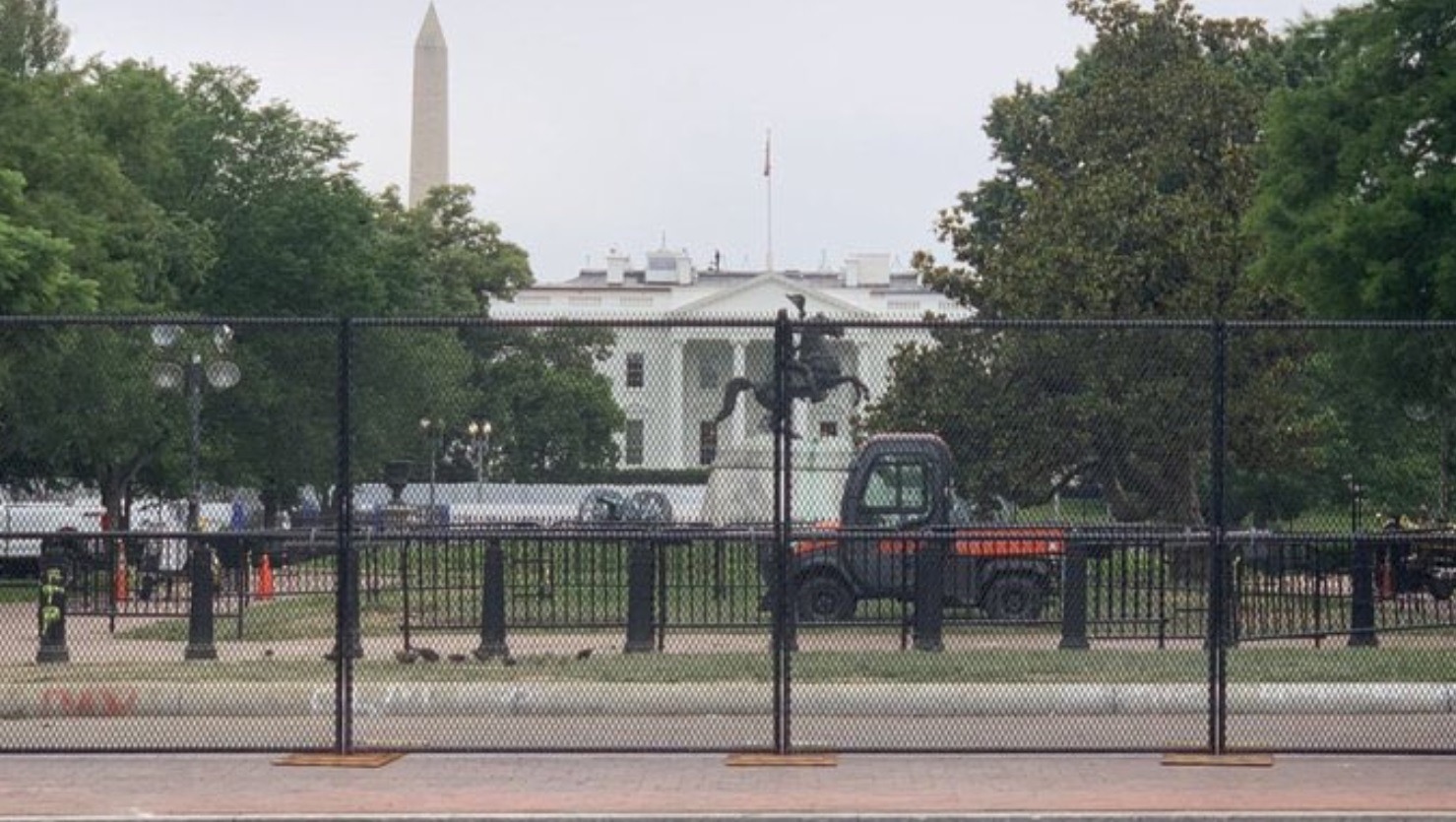 PHOTO Barricades And Military Vehicles In Front Of White House To Protect Donald Trump From Protesters