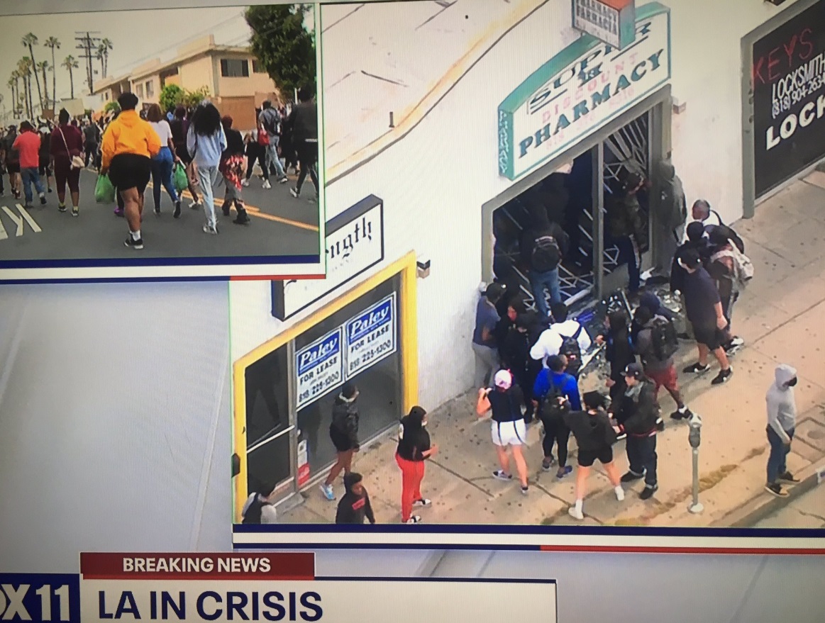 PHOTO Small Pharmacy Looked By Dozens Of Protesters In Los Angeles