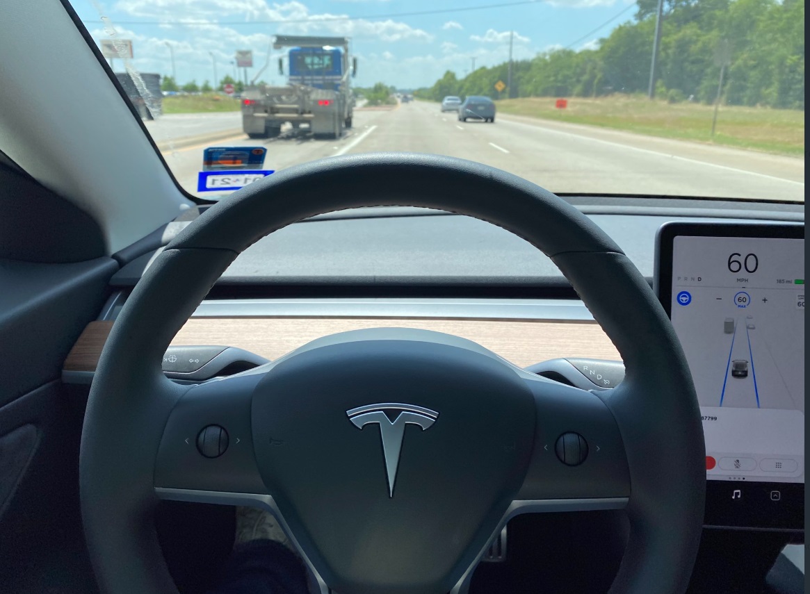 PHOTO Tesla Model 3 Self Driving Feature In Action In Texas