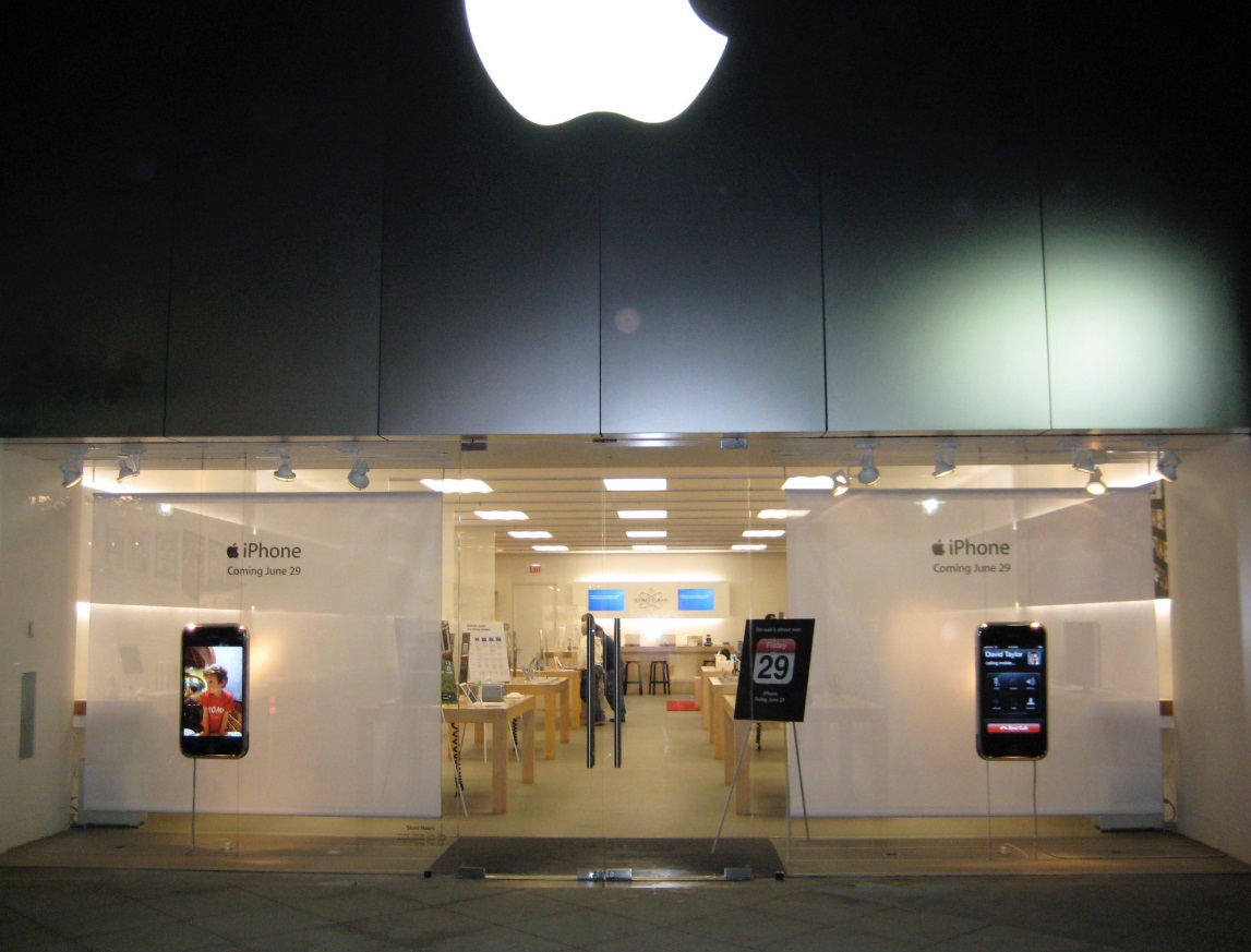 PHOTO What The Apple Store Looked Like Before The iPhone Came Out