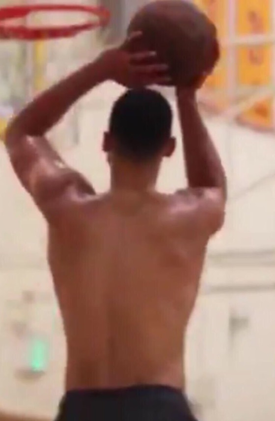 PHOTO Ben Simmons' New Shot Release Looks Like A Little Kid Shooting