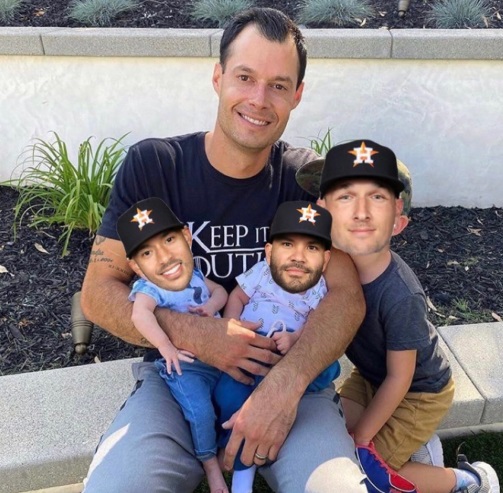 PHOTO Joe Kelly Holding Astros Players That Look Like Babies