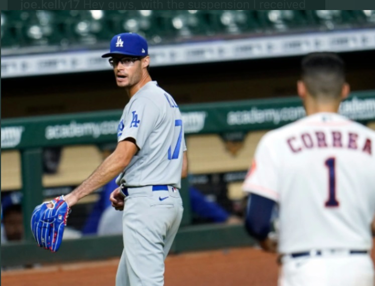 PHOTO Joe Kelly Staring Down Carlos Correa