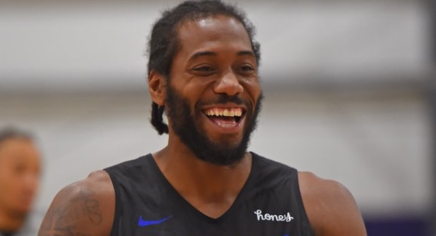 PHOTO Kawhi Leonard Has A Winter Beard In Orlando