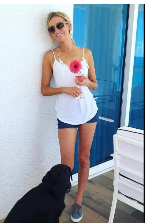 PHOTO Kayleigh McEnany In Short Shorts