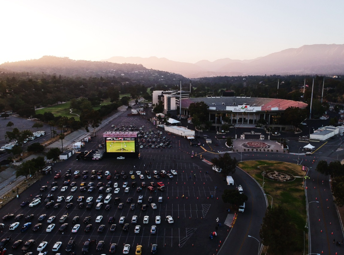 PHOTO LAFC Drive In Theatre To Watch MLS In Rose Bowl Parking Lot