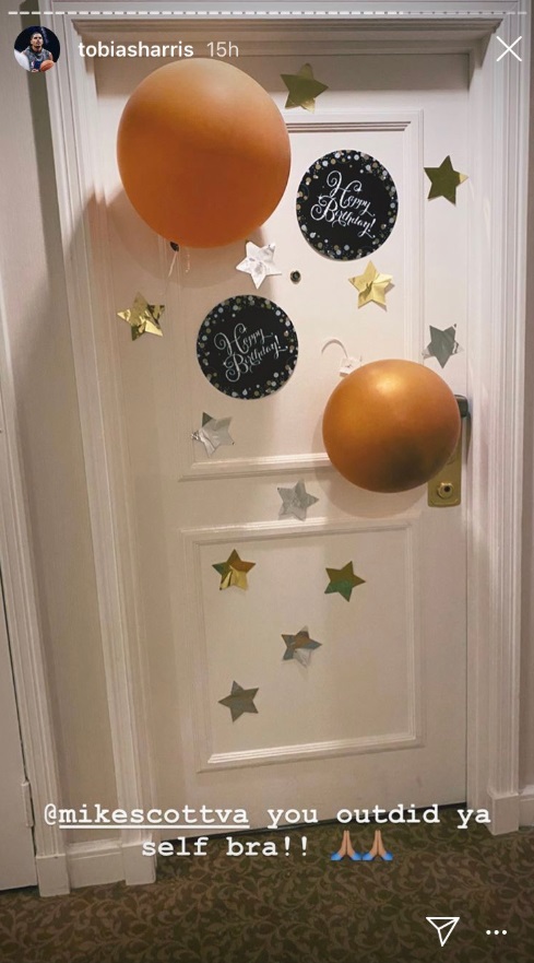 PHOTO Mike Scott Made His NBA Bubble Hotel Room Door Like Like A Dorm Room