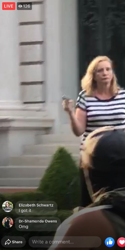 PHOTO Patricia McCloskey Pointing Guns At Protesters Made It To Periscope