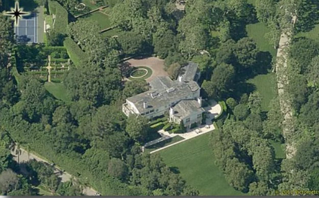 PHOTO Aerial View Of Jeff Bezos' 165 Million Dollar Mansion In Los Angeles