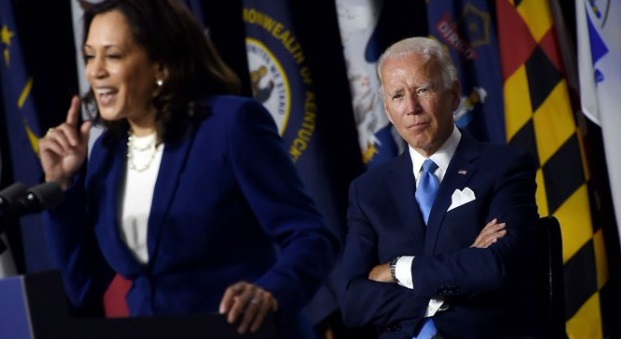 PHOTO Joe Biden Checking Out Kamala Harris' Ass