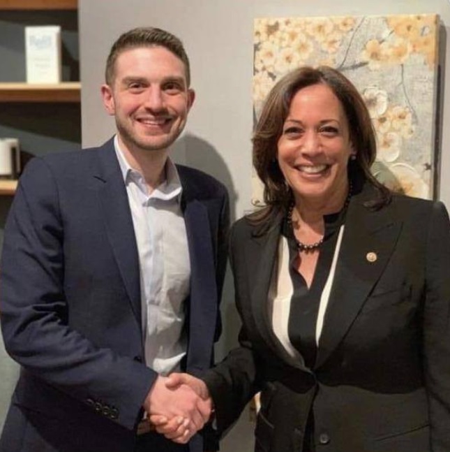 PHOTO Kamala Harris Shaking Hands With Alex Soros