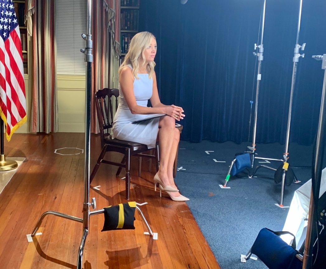 PHOTO Kayleigh McEnany Sweating Before Going On Camera