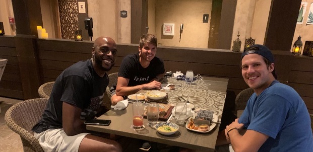 PHOTO Kyle Korver Having Dinner In The Orlando Bubble