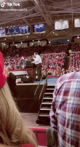 PHOTO Kyle Rittenhouse In Front Row At Donald Trump Rally