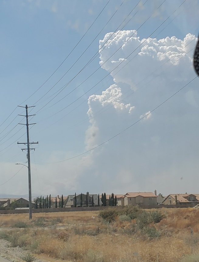 PHOTO Lake Fire Hovering Over Residential Area