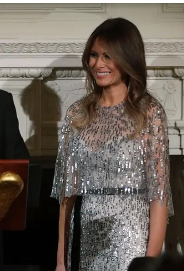 PHOTO Melania Trump Wearing $7995 Monique Lhuillier Gown