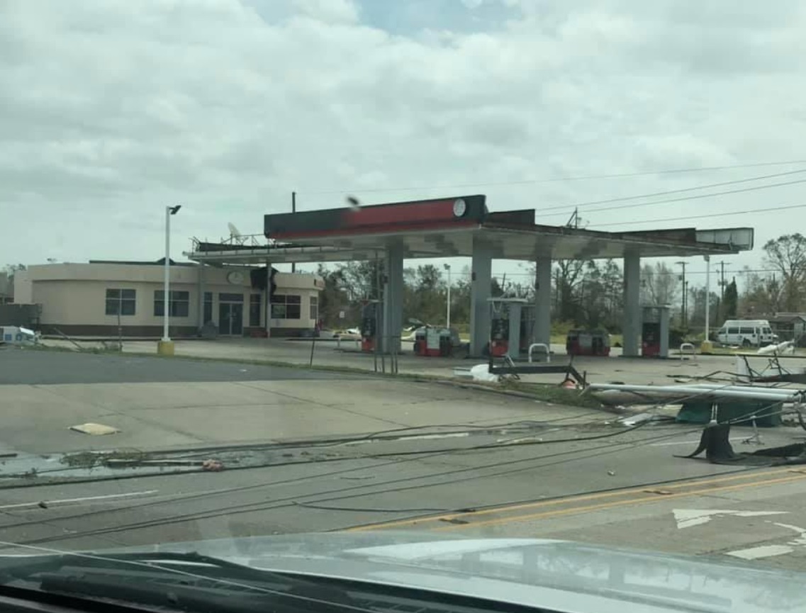 PHOTO One Gas Station Still Standing In Lake Charles