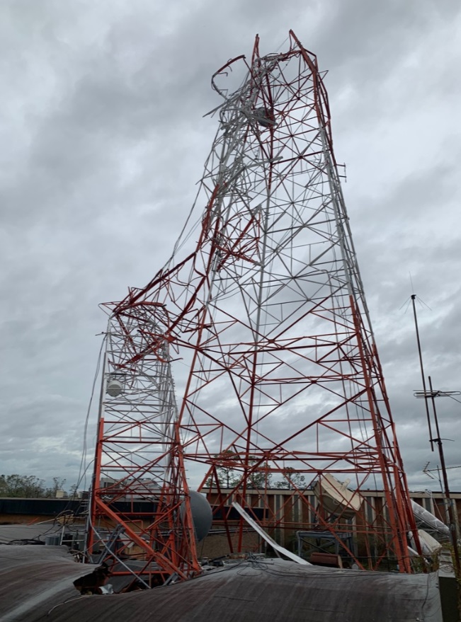 PHOTO Power Lines In Lake Charles Toppled