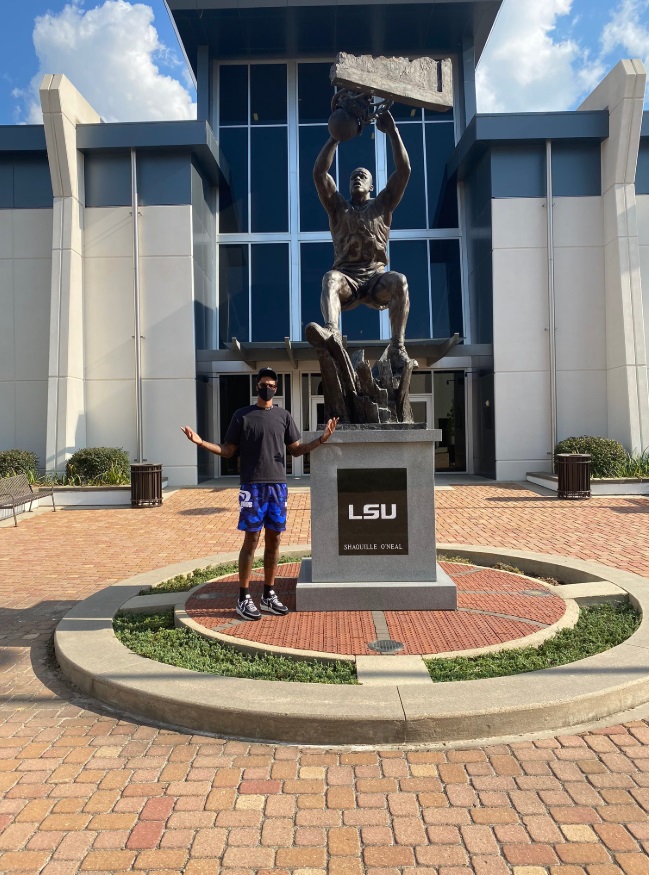 PHOTO Shaq's Son Looks Short Standing In Front Of Shaq's Statue At LSU