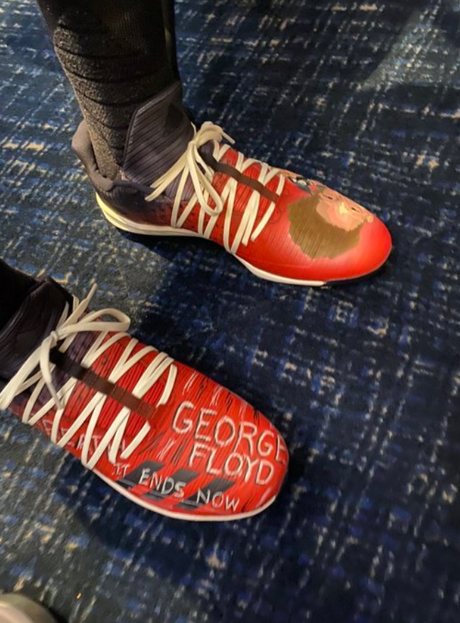 PHOTO Byron Buxton's Cleats With George Floyd Written On Them