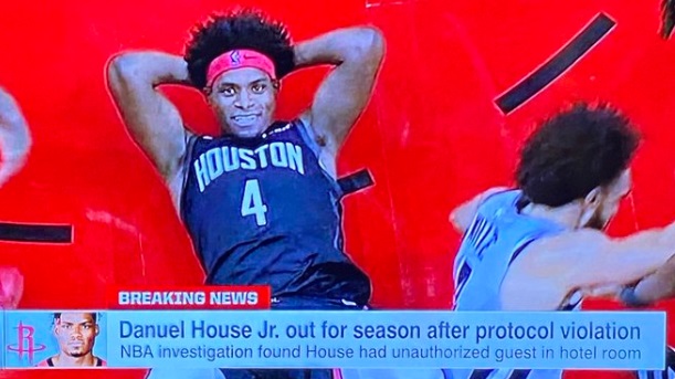 PHOTO ESPN Used A Graphic Of Daniel House Smiling On The Floor While Discussing His Bubble Visitor Violation