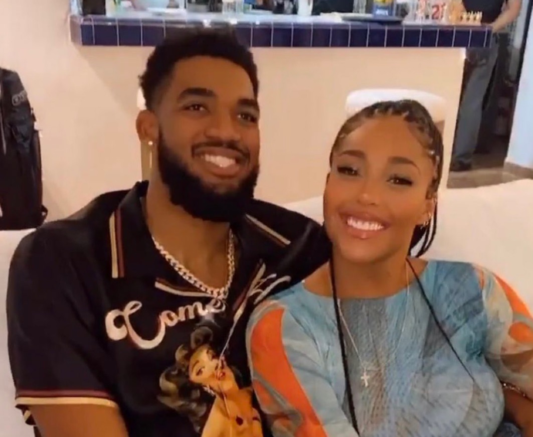 PHOTO Karl Anthony Towns Acting Cool Around Jordyn Woods