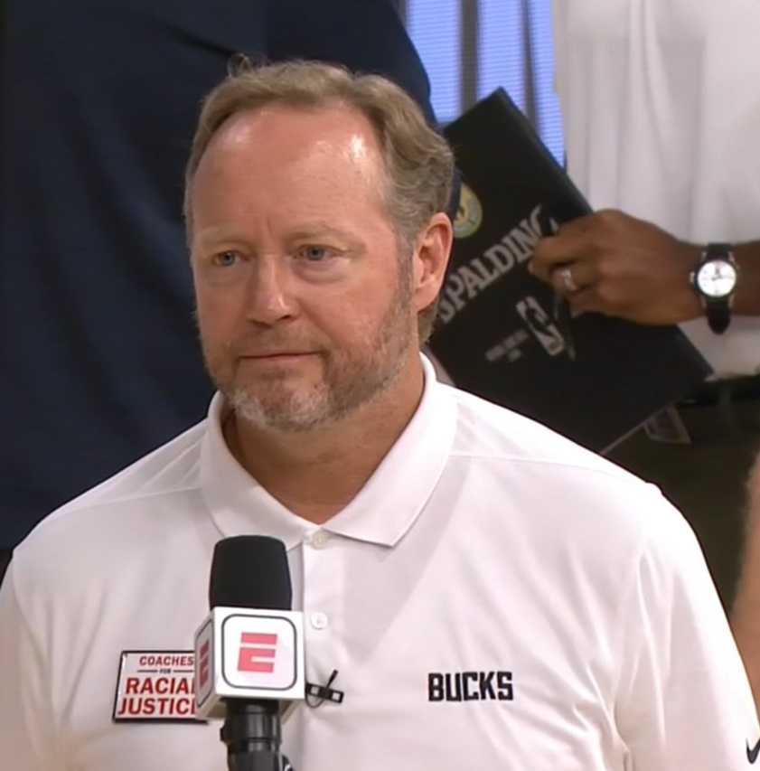 PHOTO Mike Budenholzer Wearing Deep V Neck Shirt Under His Polo