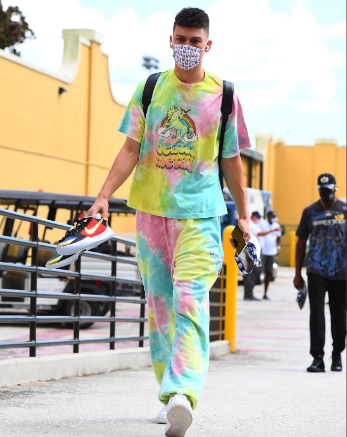 PHOTO Tyler Herro Wearing Death Metal Tie Dye Sweatsuit