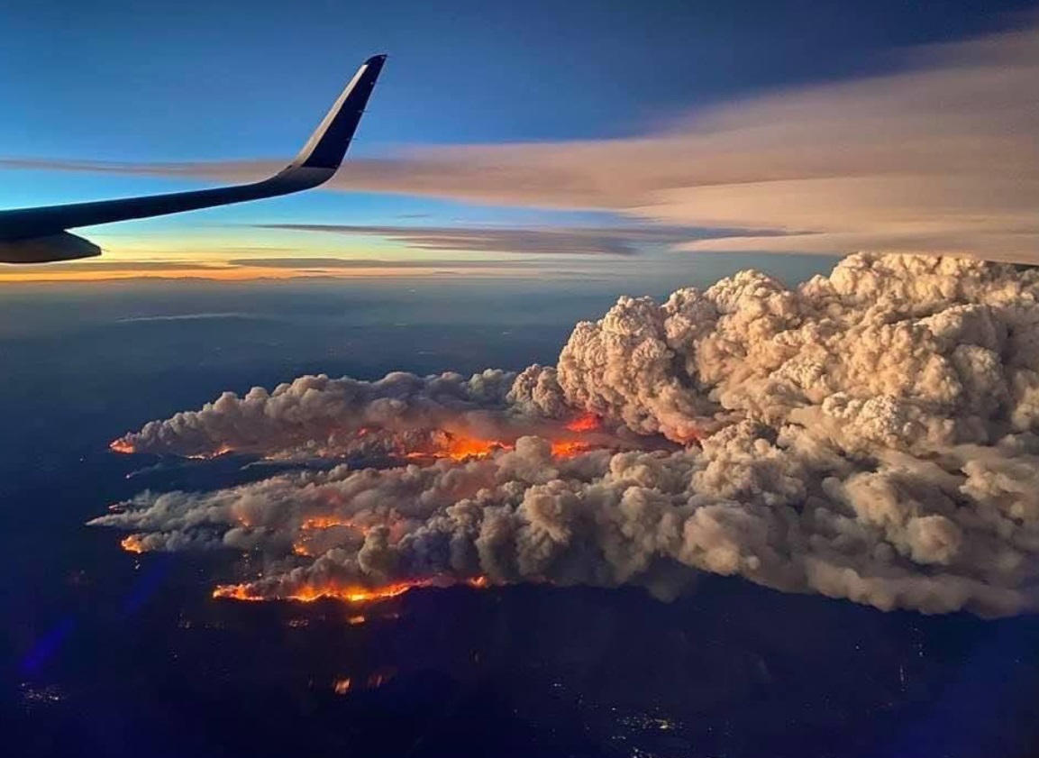 Aerial PHOTO Of East Troublesome Fire Over Grand County Colorado Looks Unreal