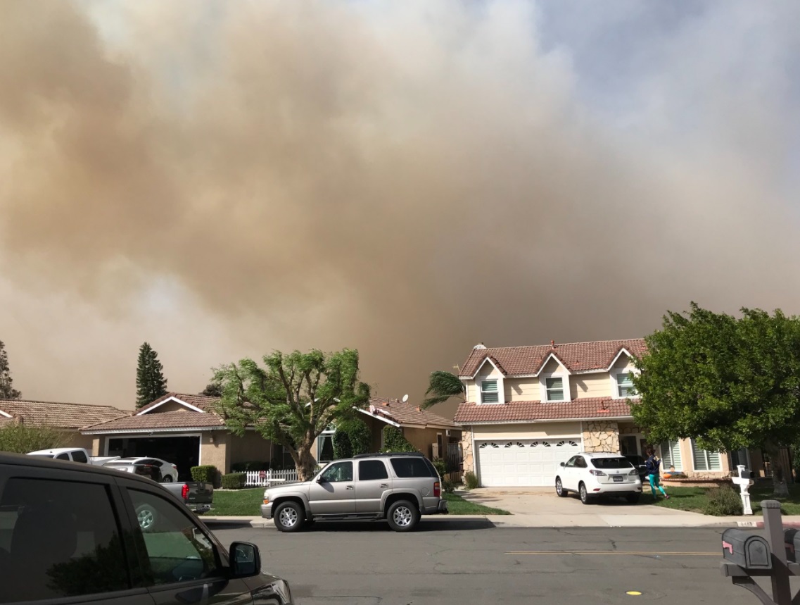 PHOTO Blueridge Fire Can Be Seen From Anaheim Hills Neighborhood