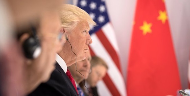 PHOTO Donald Trump Wearing Ear Buds In China