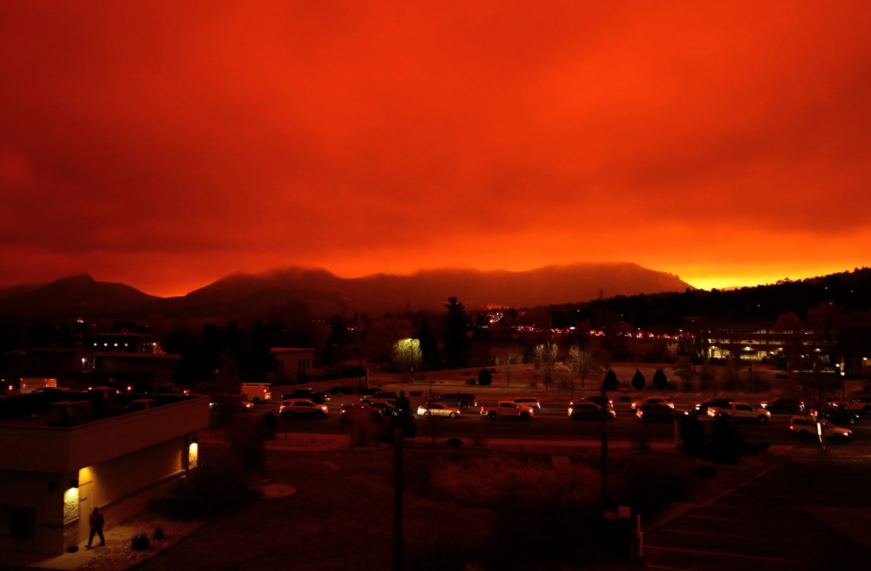 PHOTO Fire Made It Look Like The Sun Was Setting At 3 In The Afternoon In Estes Park