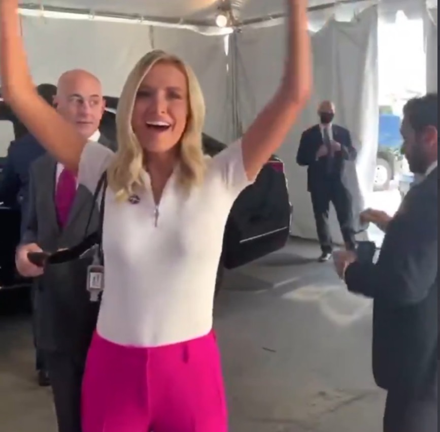 PHOTO Kayleigh McEnany Looking Like A Teenager Raising Her Hands Celebrating Being At Trump's Rally Today In One Of The Tents