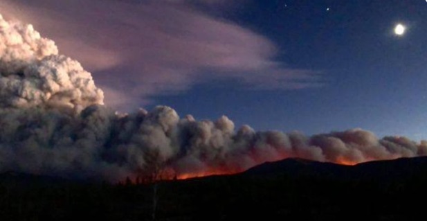 PHOTO Of East Troublesome Fire Crossing Continental Divide And Into Estes Park