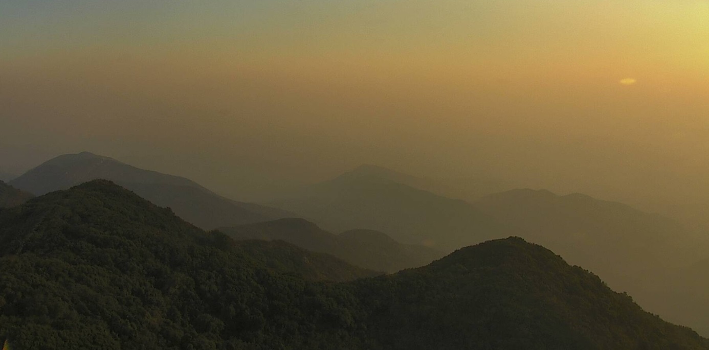 PHOTO Smokey Sunset View From Pleasants Peak Due To Silverado Fire